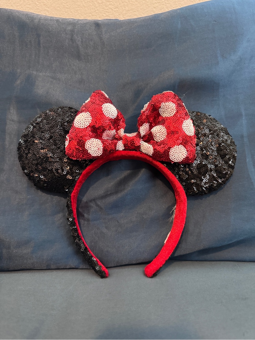 Sequin Minnie Mouse Style Mickey Ears - Red Bow, Black Sequin Ears